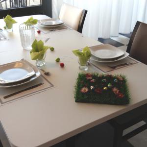 Salle de restauration décoration de pâques